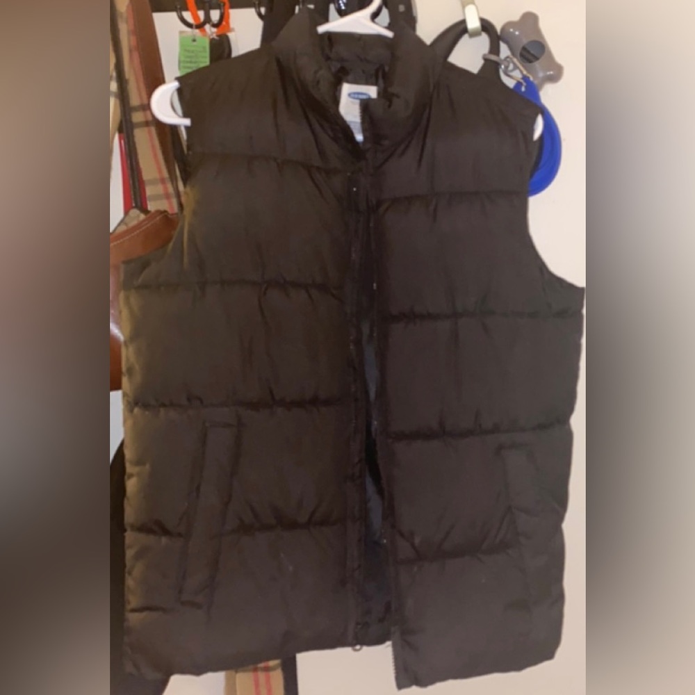 Boys old navy puffer vest